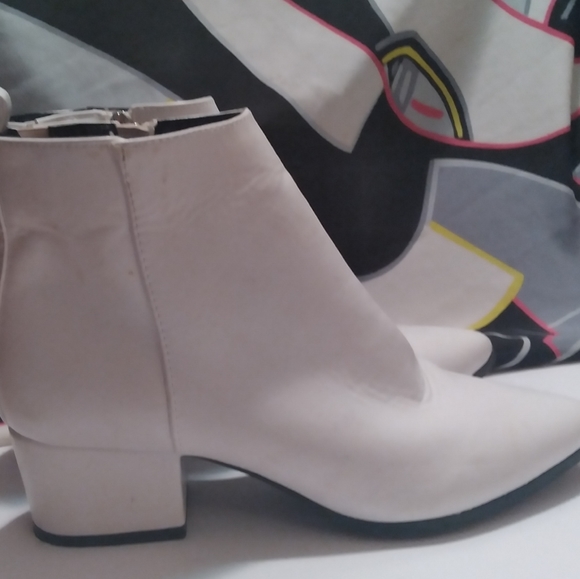 Booties - Picture 3 of 4